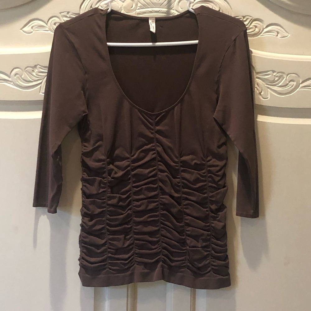 Brown shirred  T 3/4 sleeves